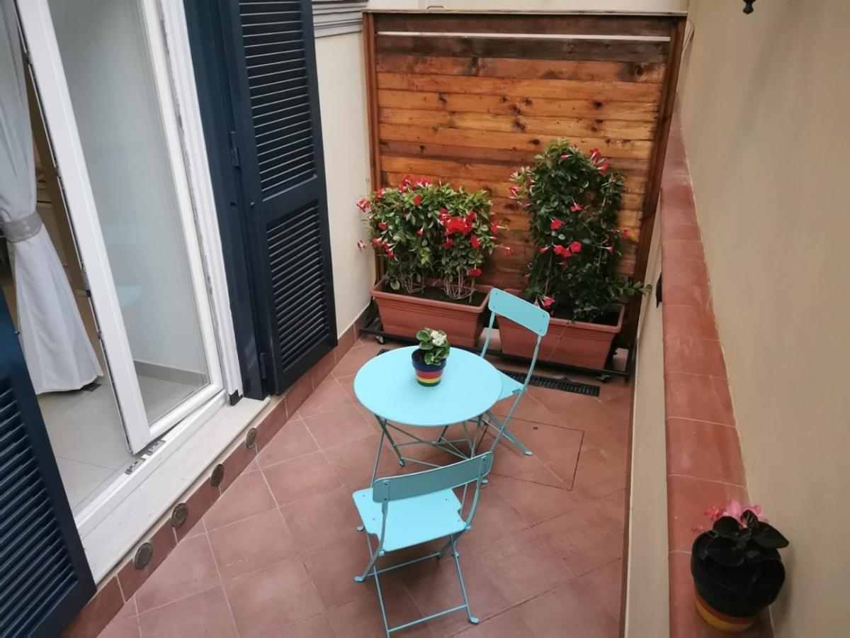Bed and Breakfast Le Stanze Di Eli E Gio Castellammare di Stabia Exterior foto