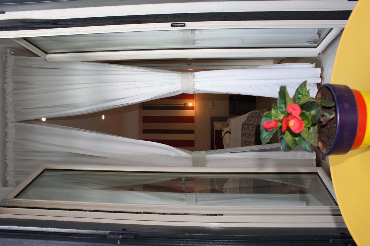 Bed and Breakfast Le Stanze Di Eli E Gio Castellammare di Stabia Exterior foto